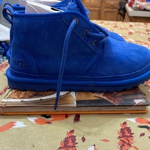 Unisex’s Ugg boot, royal blue gentle used